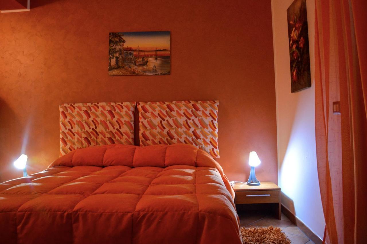 Bed and Breakfast A Due Passi Dal Mare Capo dʼOrlando Exterior foto