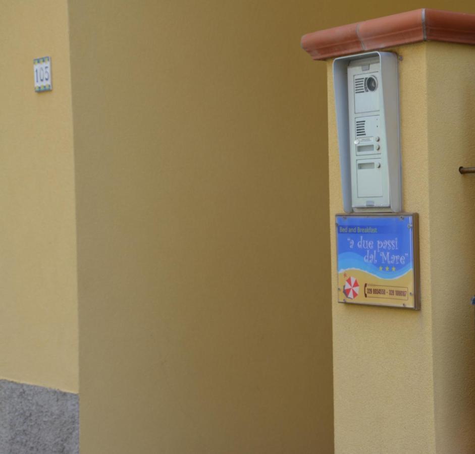 Bed and Breakfast A Due Passi Dal Mare Capo dʼOrlando Exterior foto